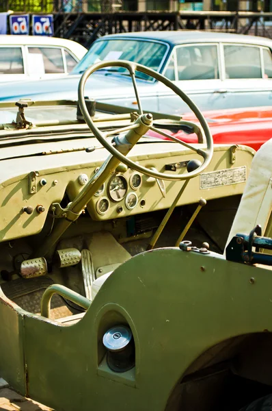 Inre av gamla veteranbilar — Stockfoto
