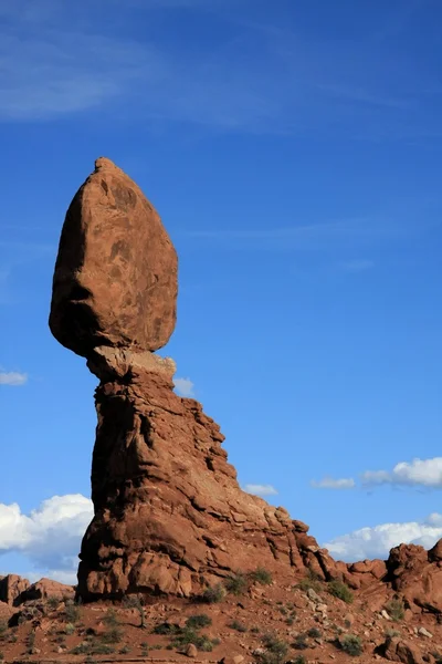 Evenwichtige rock — Stockfoto