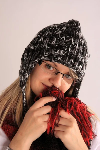 Jonge meisje op winter — Stockfoto