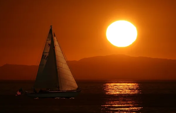Słońca na Oceanie Spokojnym — Zdjęcie stockowe