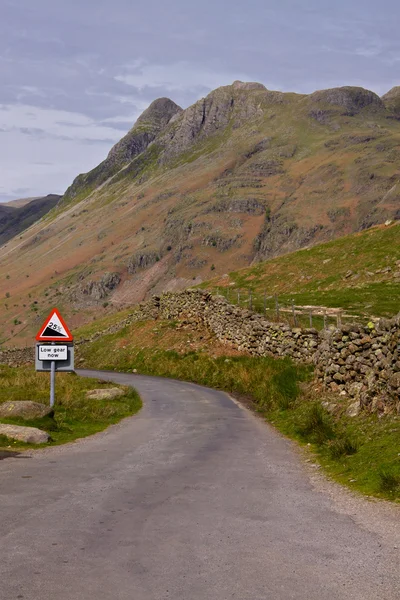 Steep road in Cumbria — Stock Photo, Image