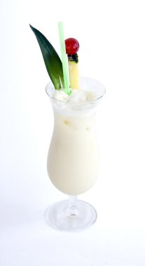 pina colada kokteyli