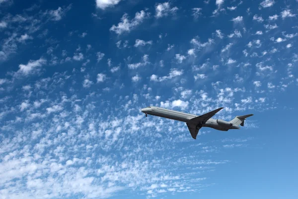 Большой авиалайнер — стоковое фото