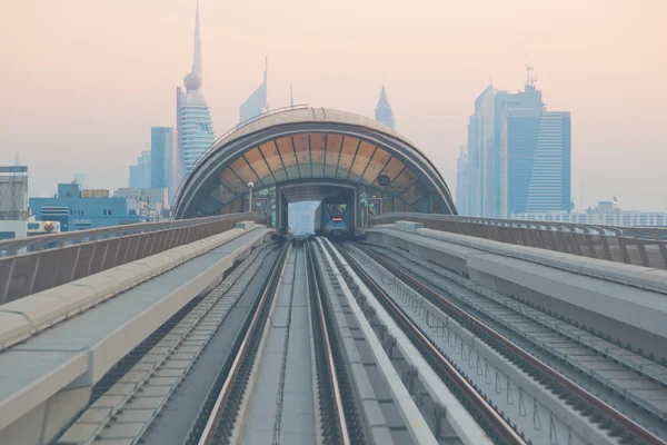 U-Bahn von Dubai — Stockfoto