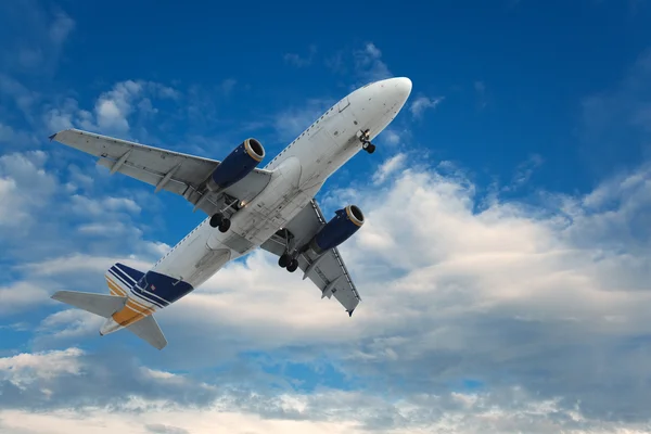 Duży samolot pasażerski — Zdjęcie stockowe