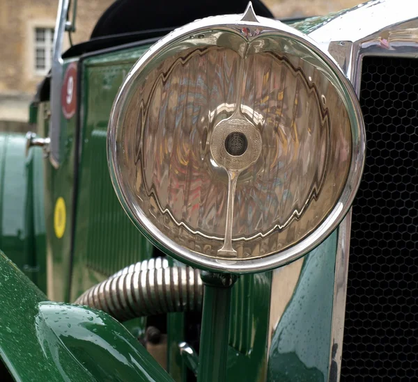 Reflektor klasické auto — Stock fotografie