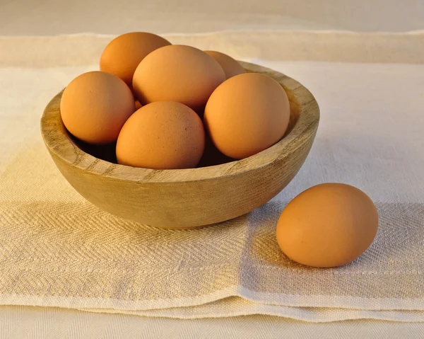Brown Eggs in a Wooden Bowl.jpg — Stock Photo, Image