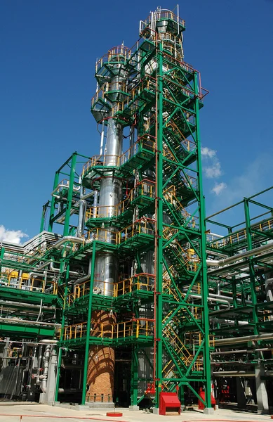 Rysk olja & gas indystry. Khabarovsk raffinering fabriken Stockbild