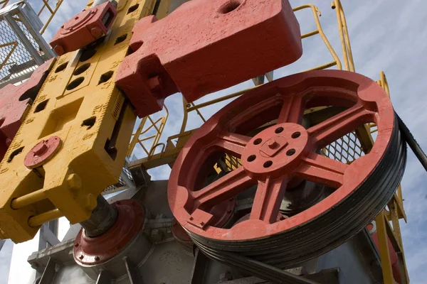 Producción rusa de petróleo y Gus. Plataforma en el campo petrolífero — Foto de Stock