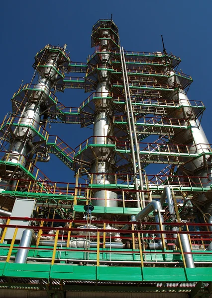 Российская нефтегазовая индустрия. Хабаровский нефтеперерабатывающий завод — стоковое фото