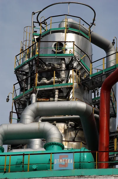 Rosyjski indystry olej idealna gazu. Khabarovsk rafinacji Factory — Zdjęcie stockowe