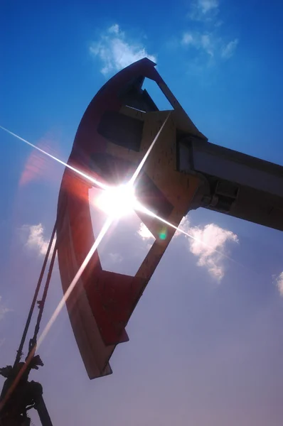 Producción de petróleo en el campo petrolífero — Foto de Stock