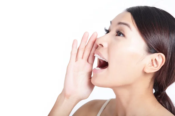 Gritando boca de mujer primer plano — Foto de Stock