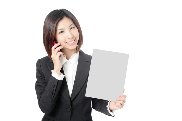 Beautiful Business woman take blank paper and speaking mobile ph — Stock Photo, Image