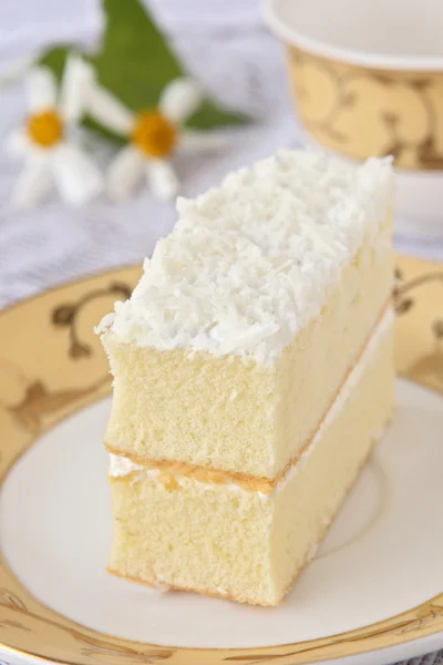Leckerer weißer Kuchen — Stockfoto