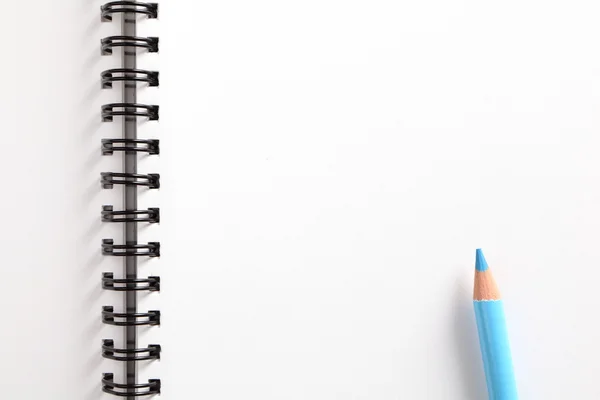 Notebook e matita blu — Foto Stock