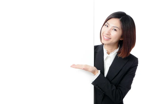Donna d'affari felice sorriso Mostrando cartellone bianco — Foto Stock