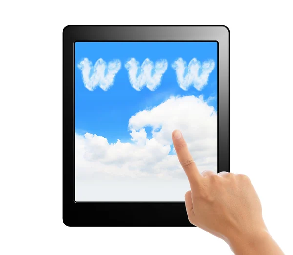 Tablet pc con mano dito, nuvola e cielo — Foto Stock