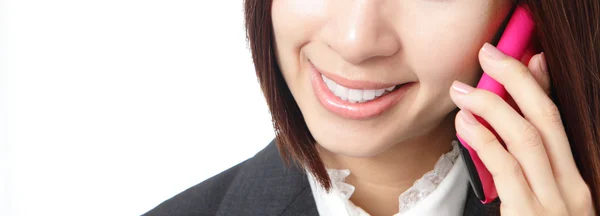 Zakelijke vrouw glimlach speaking mobiele telefoons close-up — Stockfoto