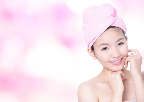 Woman Smile Face after bath - spa — Stock Photo, Image