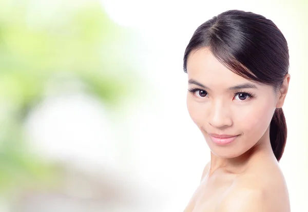 Close up di bella asiatico donna faccia — Foto Stock