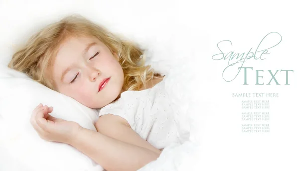 Schlafendes Kind im Bett — Stockfoto