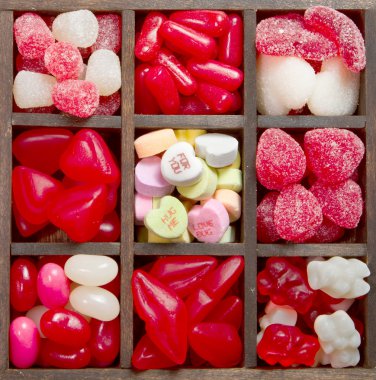 An assortment of red and white valentine candy clipart