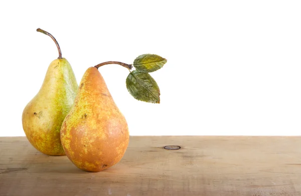 Two pears on a plank — Stock Photo, Image