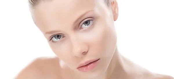 Hautpflegekonzept - Schönheitsfrau mit perfekter Haut — Stockfoto