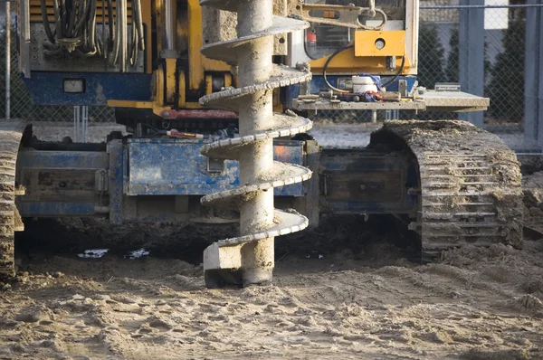 Máquina de perfuração no local de construção — Fotografia de Stock