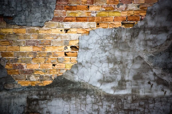 Cracked brick — Stock Photo, Image