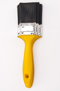 üç sarı boya fırçaları