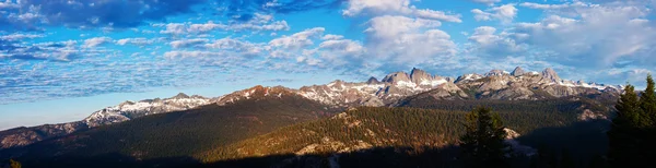 Sierra skyline — Stock Photo, Image