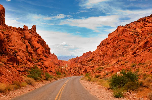 Road through the Valley of fire — Stock Photo, Image