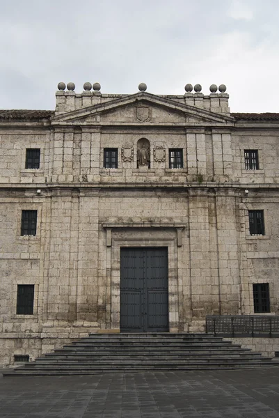 Fassade eines antiken Gebäudes, Valladolid, Spanien — Stockfoto