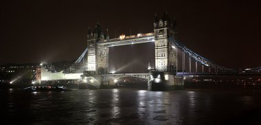 Kule Köprüsü, Londra