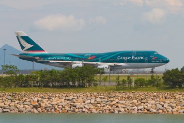 bir boeing 747 cathay pacific