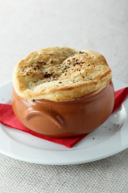 üzerinde kahverengi pot gözleme