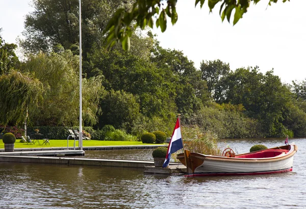 Holländisches Boot — Stockfoto