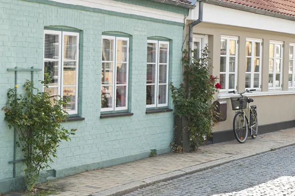 Bicycle at the Letter Box — Stock Photo, Image