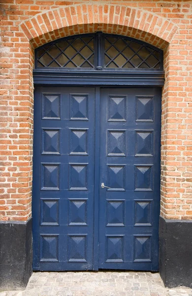 Modrý dveře — Stock fotografie