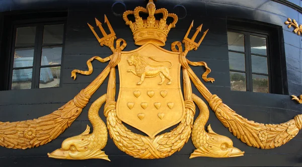 Coat of Arms on a ship — Stock Photo, Image