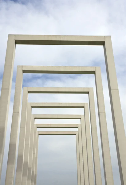 Colunas de concreto — Fotografia de Stock
