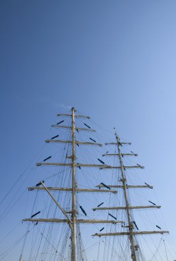 Mavi gökyüzü mast