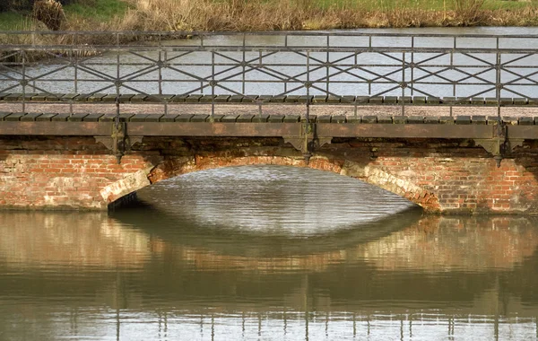 Eski bir köprü — Stok fotoğraf