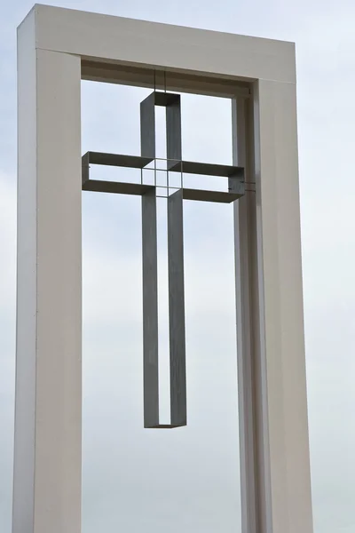 Современный крест — стоковое фото