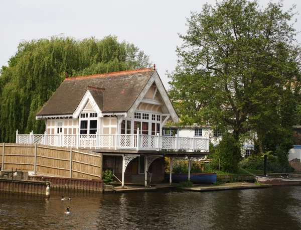 Thames evinde — Stok fotoğraf
