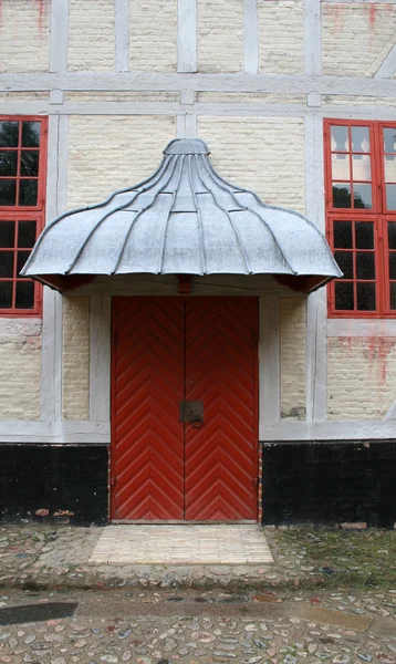 A porta vermelha — Fotografia de Stock