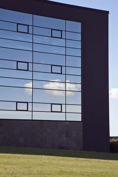 Reflecties in windows — Stockfoto