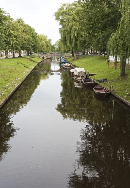 Petits bateaux dans le canal — Photo